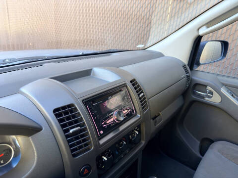 2006 Nissan Pathfinder LE