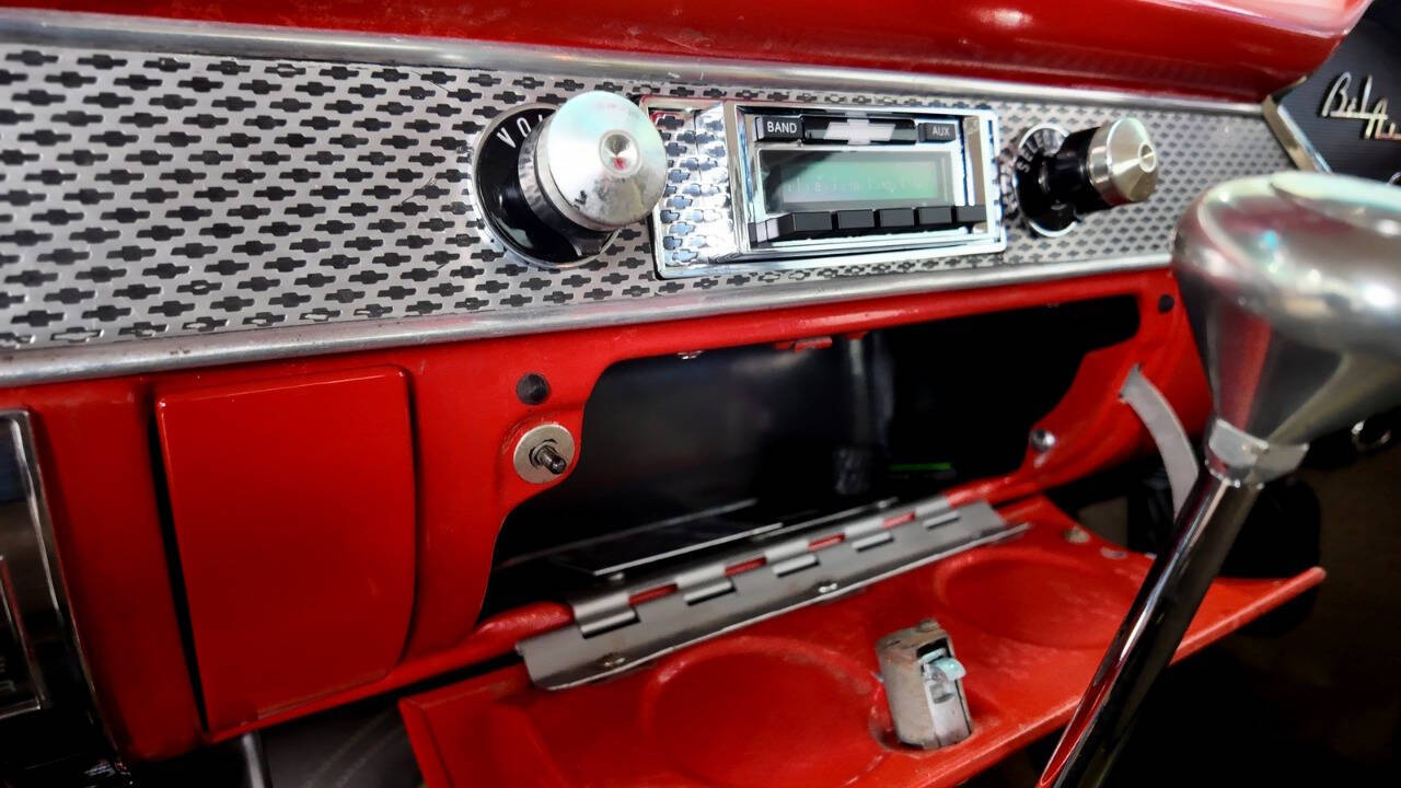1955 Chevrolet Bel Air 73