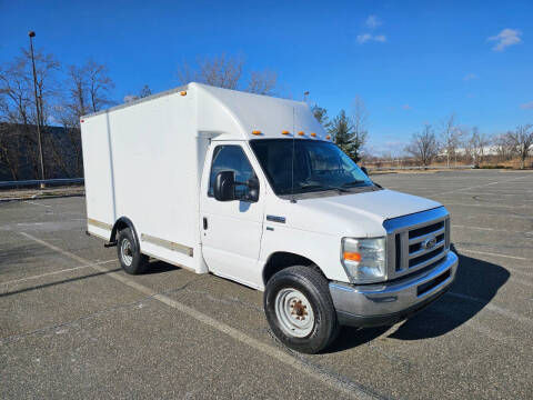 2011 Ford E-Series E-350 SD