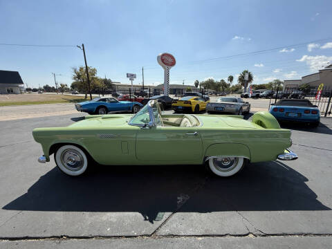 1956 Ford Thunderbird