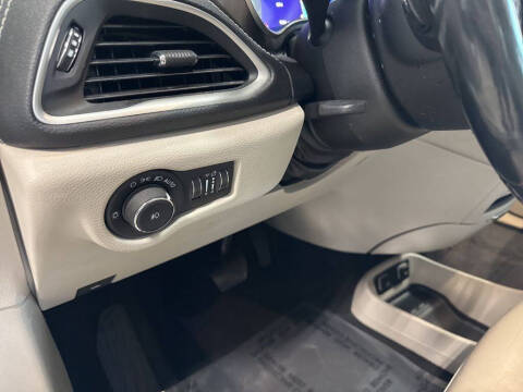 2021 Chrysler Pacifica Touring L