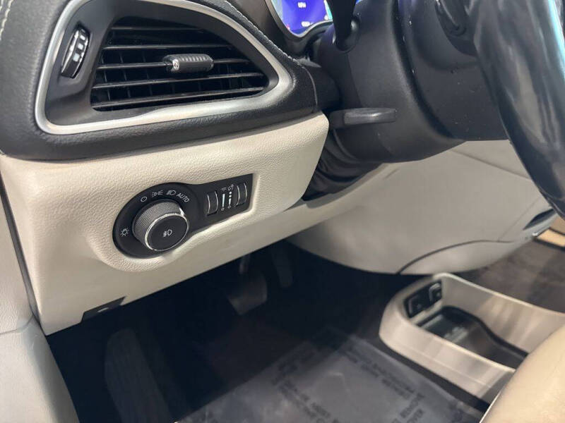 2021 Chrysler Pacifica Touring L