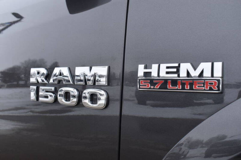 2017 RAM 1500 SLT