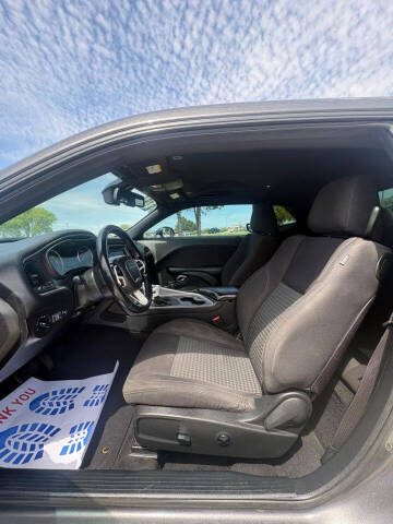 2019 Dodge Challenger SXT