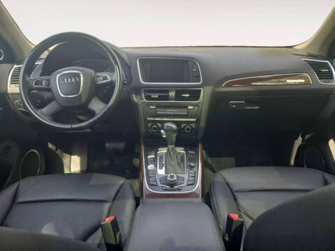 2012 Audi Q5 3.2 quattro Premium Plus