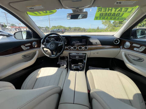 2017 Mercedes-Benz E-Class E 300 4MATIC
