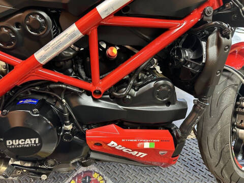2014 Ducati Streetfighter 848