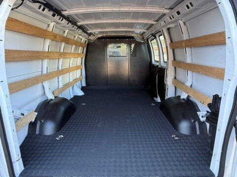 2024 Chevrolet Express 2500