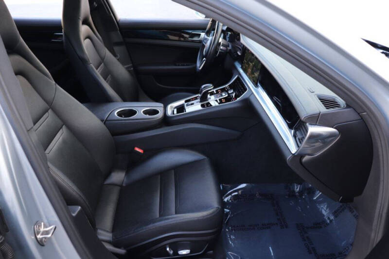 2019 Porsche Panamera 4