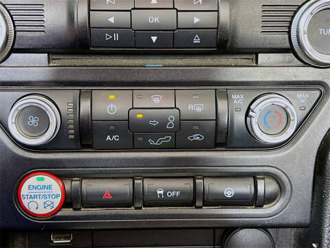 2016 Ford Mustang V6