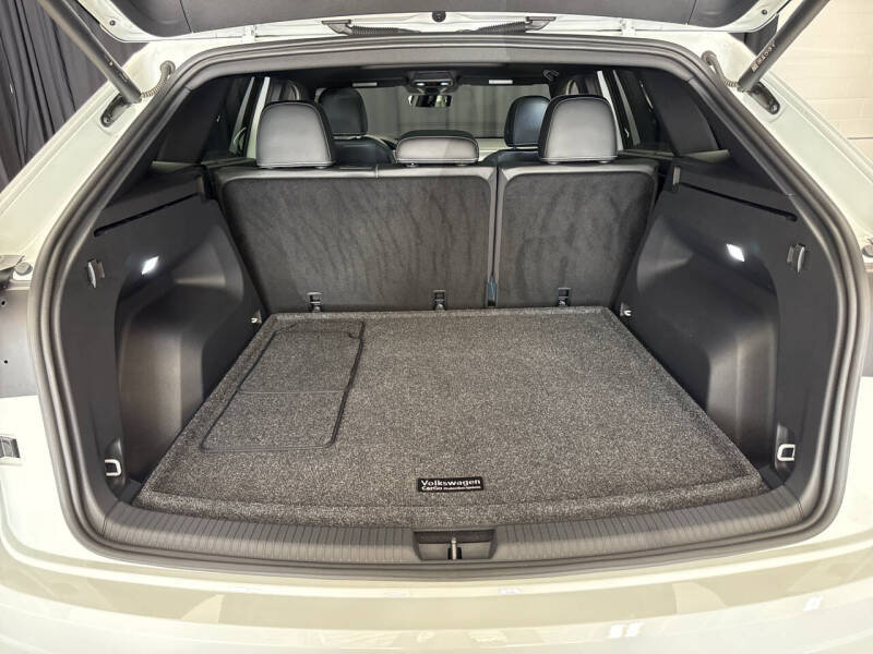 2024 Volkswagen Atlas Cross Sport SE 4Motion