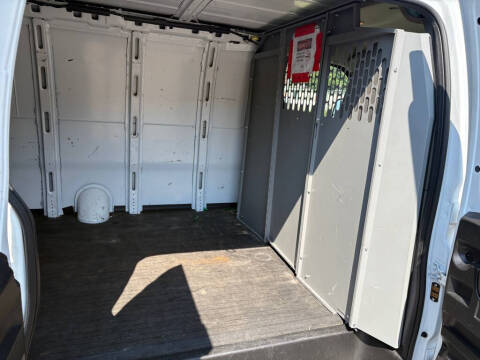 2023 GMC Savana 2500