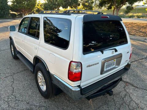 2002 Toyota 4Runner SR5