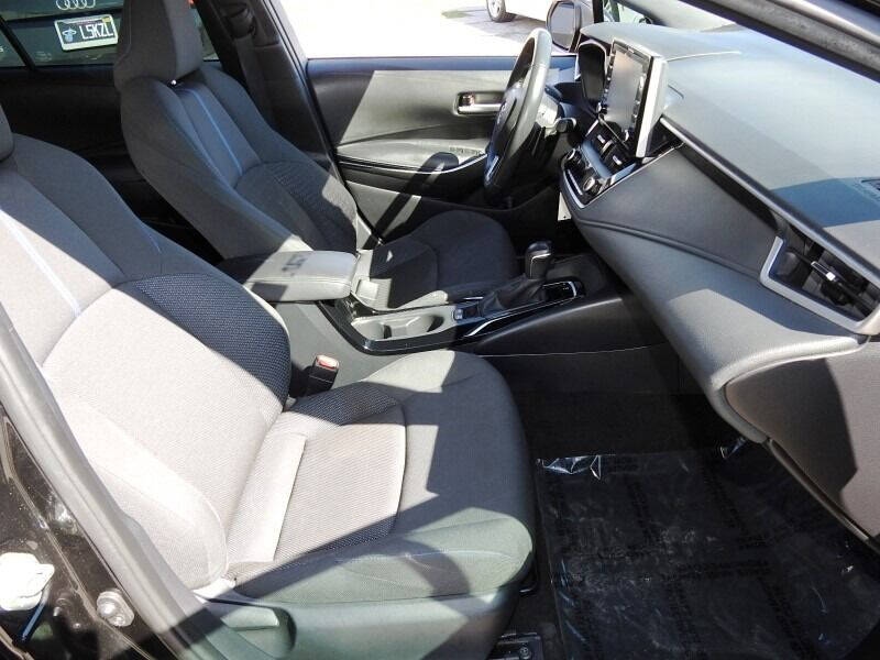 2020 Toyota Corolla  - $17,900