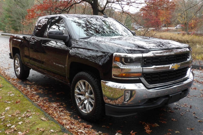 2017 Chevrolet Silverado 1500 LT's photo