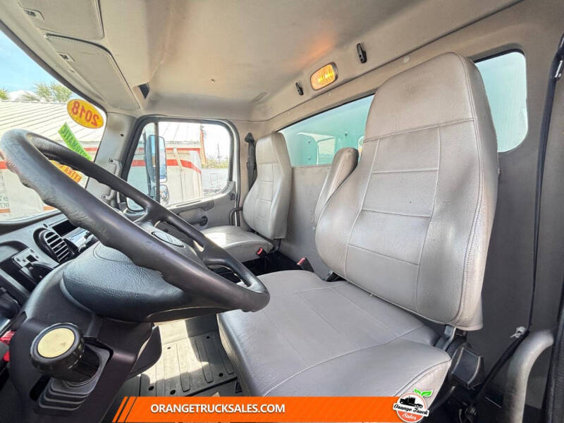 2018 Freightliner M2 106