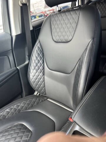 2024 Ford Edge Titanium