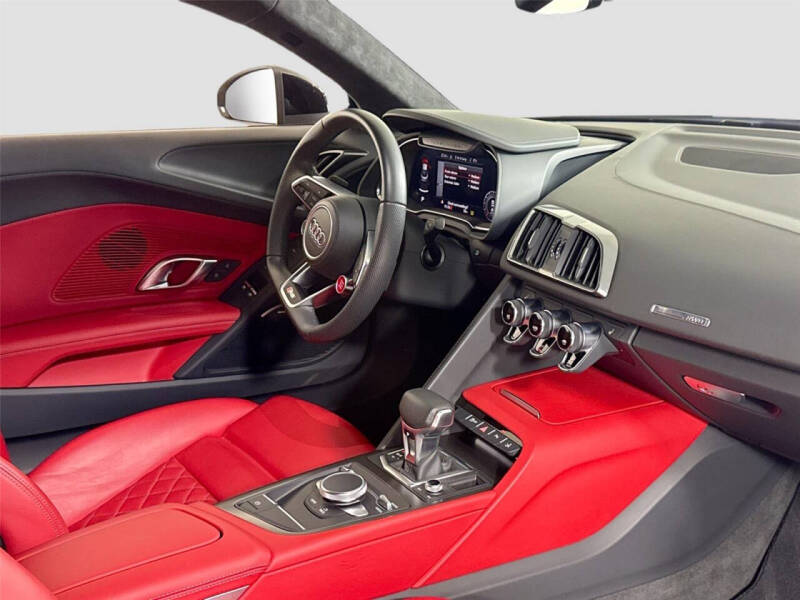 2023 Audi R8 5.2 V10 performance