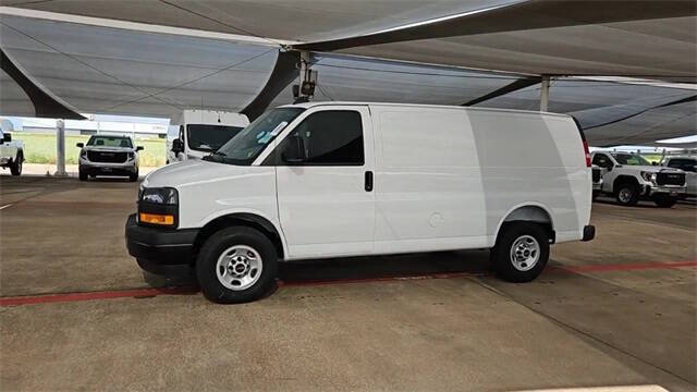 2024 GMC Savana 2500