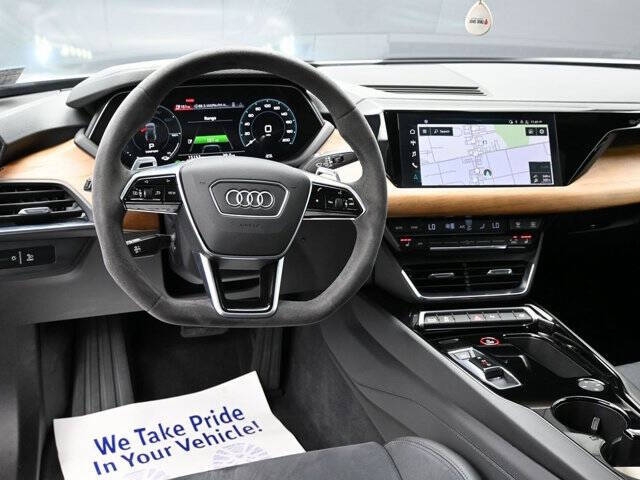 2022 Audi e-tron GT quattro Premium Plus