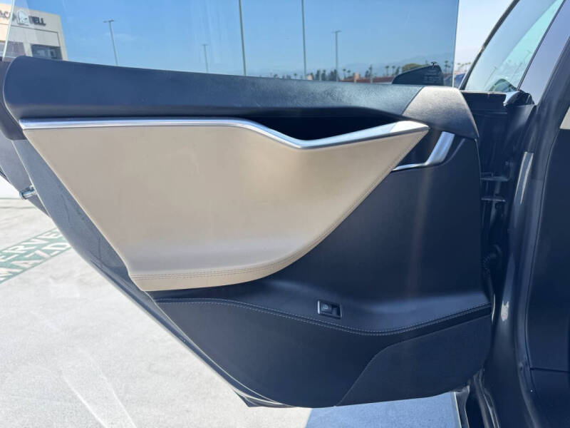 2017 Tesla Model S