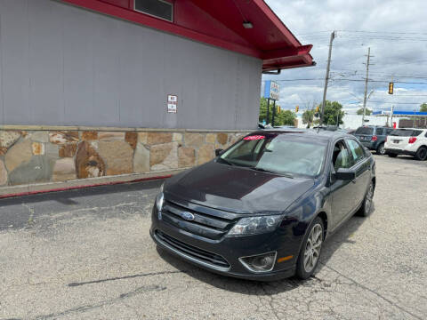 2011 Ford Fusion for sale at Drive Max Auto Sales in Warren MI