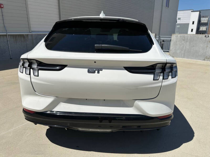2021 Ford Mustang Mach-E GT