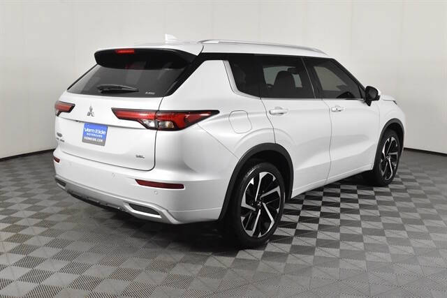 2023 Mitsubishi Outlander SEL