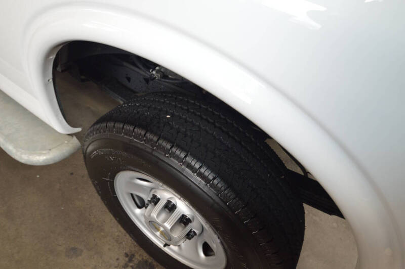 2024 Chevrolet Express 2500