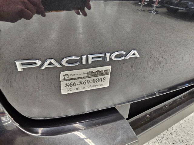 2017 Chrysler Pacifica Touring