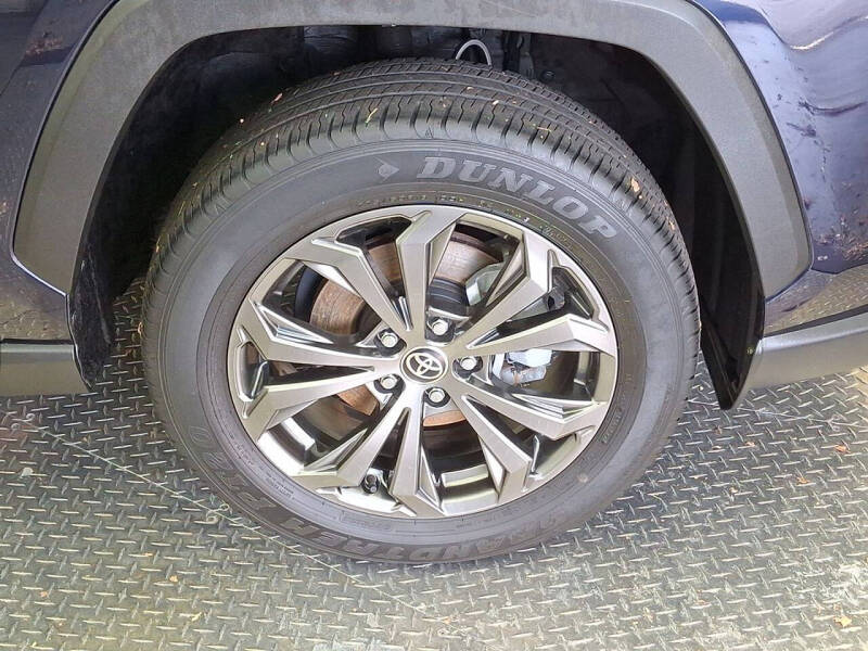 2022 Toyota RAV4 Hybrid XLE Premium