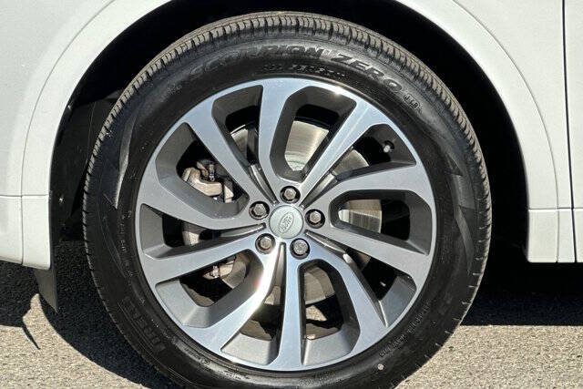 2023 Land Rover Discovery Sport P250 S R-Dynamic