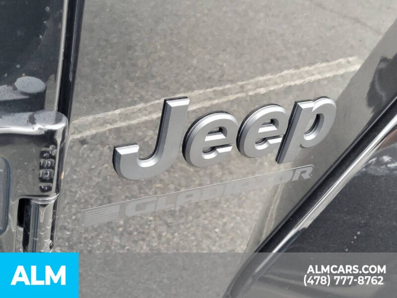 2024 Jeep Gladiator Willys