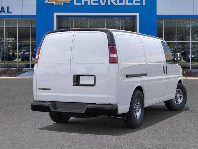 2025 Chevrolet Express 2500
