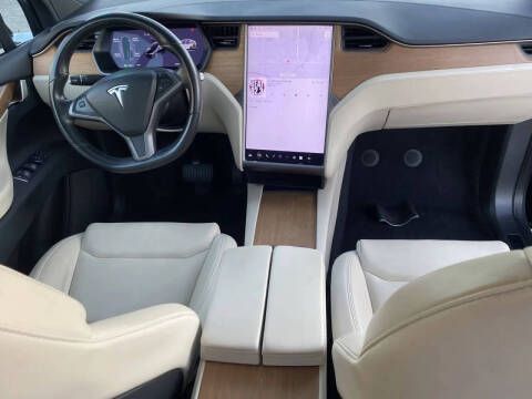 2020 Tesla Model X Long Range Plus