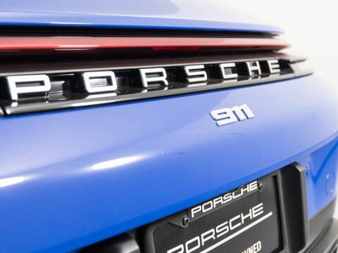 2025 Porsche 911 Carrera