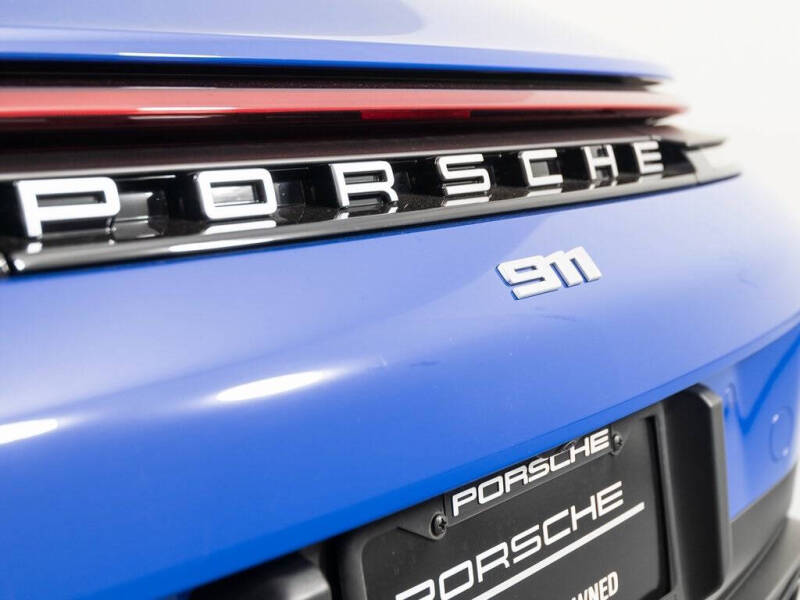 2025 Porsche 911 Carrera