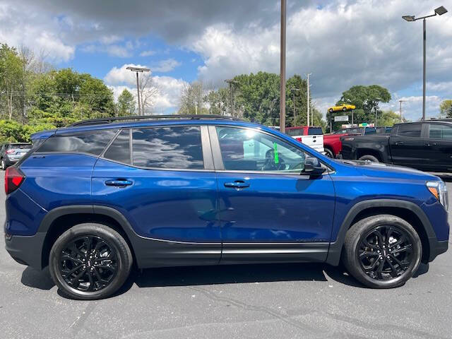 2022 GMC Terrain SLE