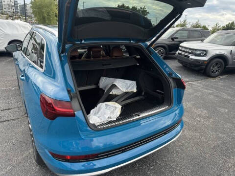 2019 Audi e-tron quattro Prestige