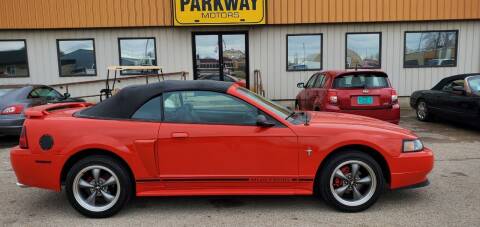 2001 Ford Mustang for sale at Parkway Motors in Springfield IL