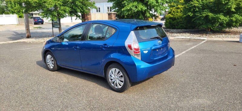 2012 Toyota Prius c Two