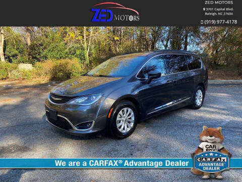 2017 Chrysler Pacifica Touring-L