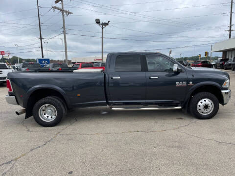 2016 RAM 3500 Laramie