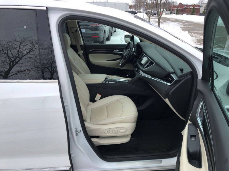 2023 Buick Enclave Premium