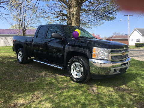 2013 Chevrolet Silverado 1500 for sale at Antique Motors in Plymouth IN