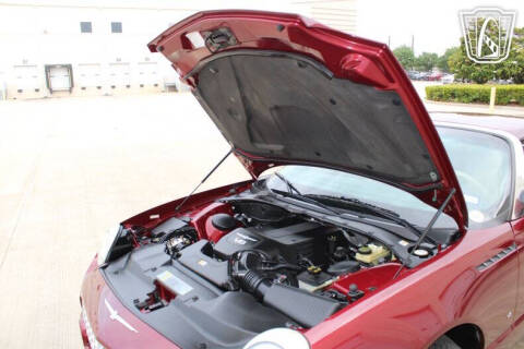 2004 Ford Thunderbird Deluxe