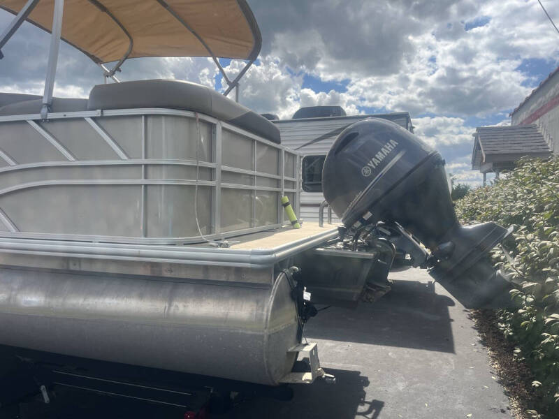 2023 Sylvan Mirage 820