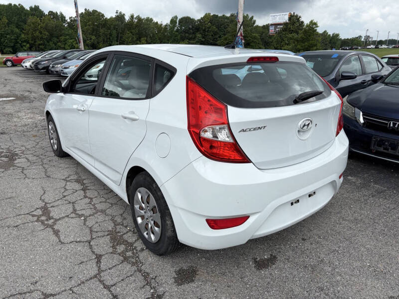 2017 Hyundai Accent SE