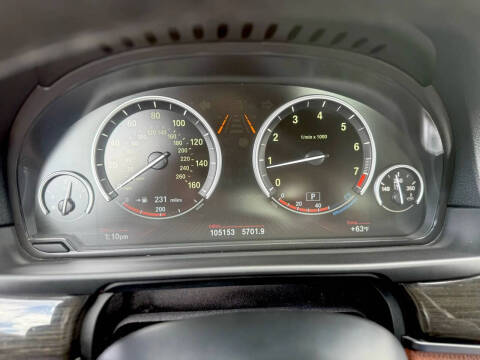 2012 BMW 5 Series 550i xDrive