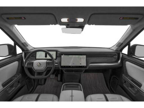 2025 Rivian R1S